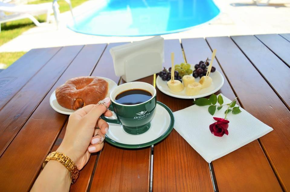 Hotel Tedi Kvareli Zewnętrze zdjęcie