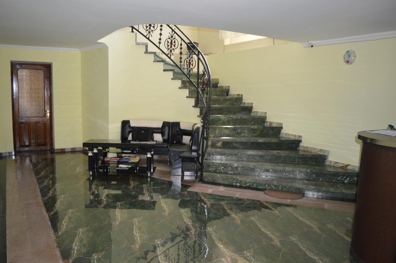 Hotel Tedi Kvareli Zewnętrze zdjęcie