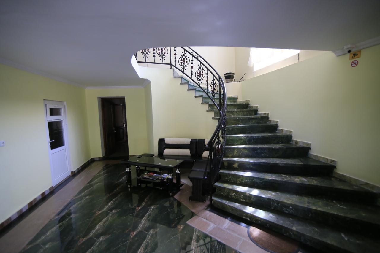 Hotel Tedi Kvareli Zewnętrze zdjęcie