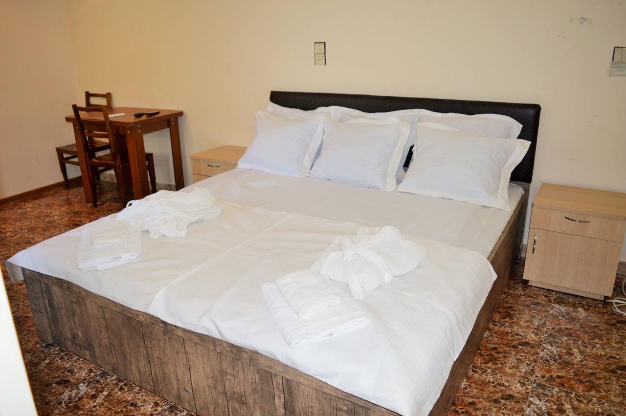 Hotel Tedi Kvareli Zewnętrze zdjęcie